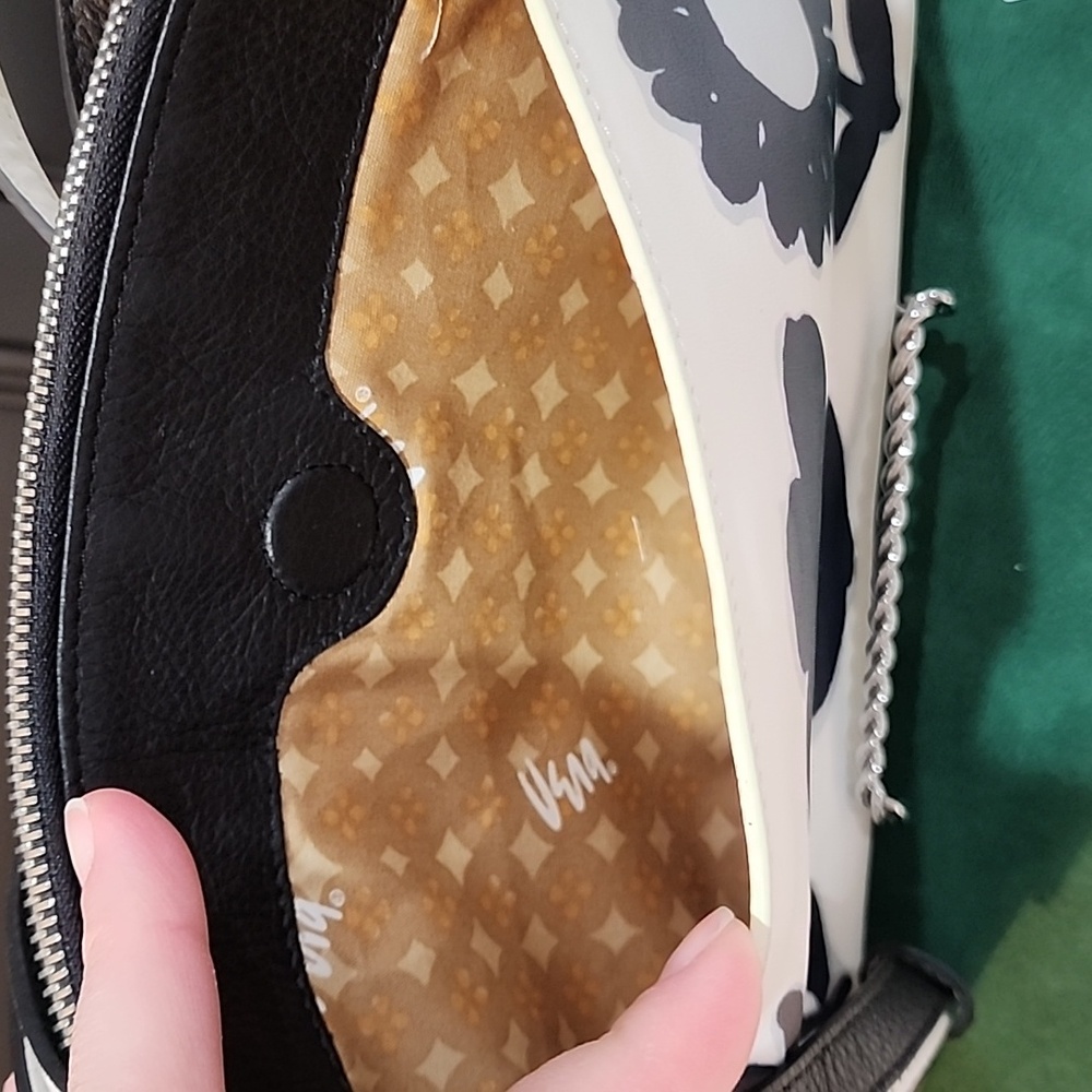 NEW BRIGHTON Vera Secret Garden Leather Pouch Handbag MSRP: $155 - Picture 7 of 14